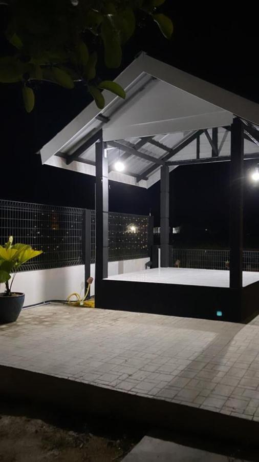 Aleesa Roomstay Pasir Puteh Eksteriør bilde