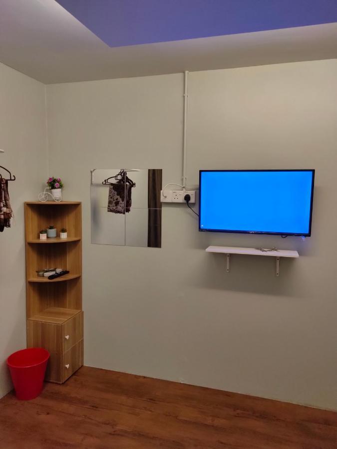 Aleesa Roomstay Pasir Puteh Eksteriør bilde