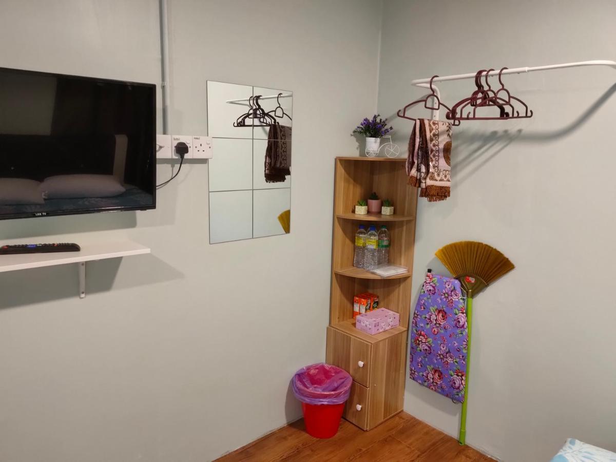 Aleesa Roomstay Pasir Puteh Eksteriør bilde