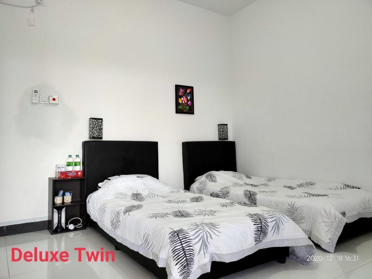 Aleesa Roomstay Pasir Puteh Eksteriør bilde